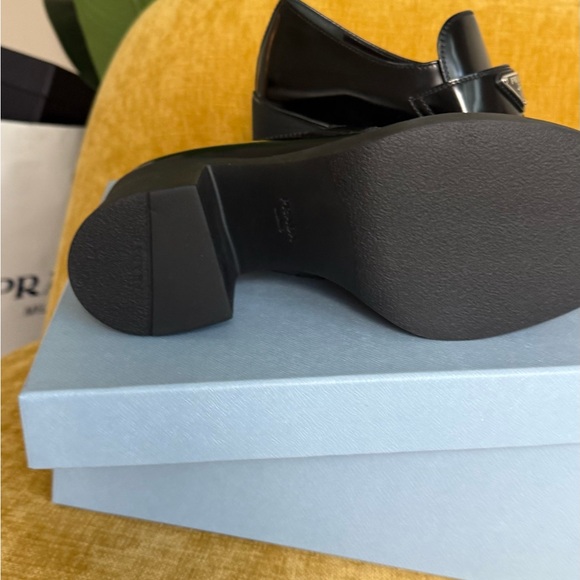 Prada Black Loafers - Picture 4 of 8
